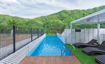 Gapyeong Momo Glamping