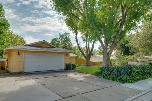 Quiet Home w/ Yard: 2 Mi to Mall & Sparks Marina!