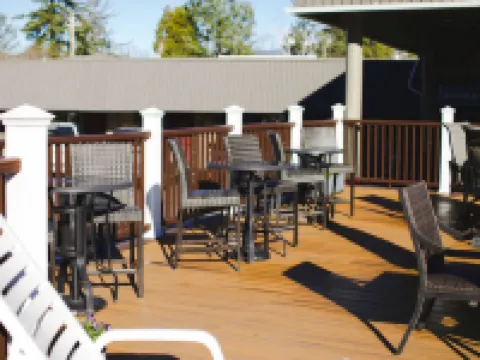 阿什蘭旗艦酒店 杰克遜縣酒店