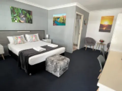 Spanish Lace Motor Inn Hotels in Rosslea