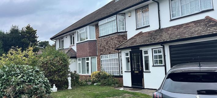 Love and Peace, Petts Wood Hotels in Bromley