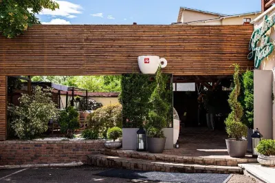 Hotel Brilliant Meseș Hotels in 