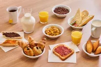 Premiere Classe Valenciennes Ouest - Petite-FORÊT Hotels in Rouvignies