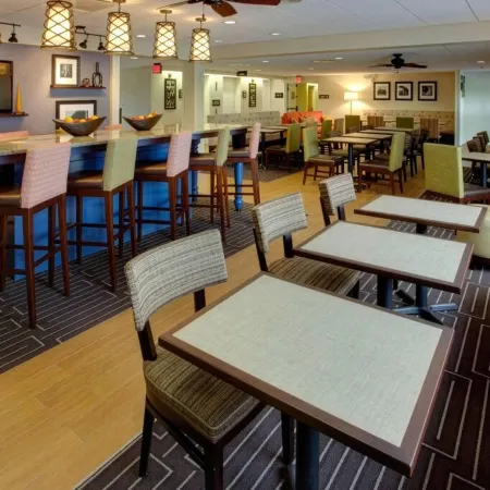 Pittsburgh Airport Inn and Suites