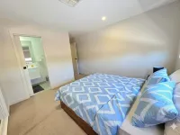 Stylish 2BR Retreat Near UC & Belconnen Mall Hotels in Bruce