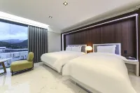 Daegu Hyeoksindosi Golden Calf