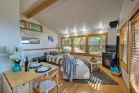 Puget Sound Escape Private Beach and Oversized Deck