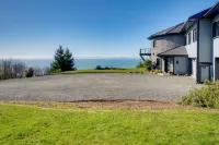 Stunning 360 Ocean Views, Near Redwoods NP! - Parking