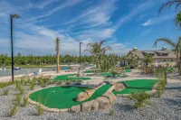 Island Oaks RV Resort