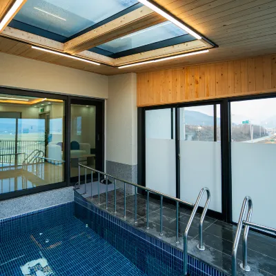 Stay at the pool villa Hotels near Mangwolsa Temple