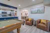 Upscale Family Gem ~ Scenic Pool ~ Game Room ~ Pkg