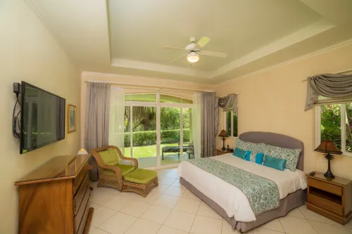 Colina 9E 2 bdr Garden View in Los Suenos - Apartments