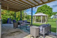 Steps from the Beach & Bio Bay Tours in Esperanza