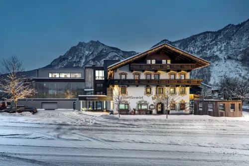 Hotel Wirtshaus Sattlerwirt Hotels in Gemeinde Kössen