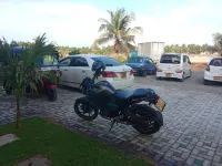 Asai surf inn Arugambay - parking