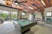 Waterfront Weeki Wachee Home w/ Dock & Game Room!