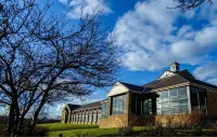 Holiday Inn LEEDS - BRIGHOUSE by IHG Hotel di 