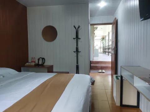 Istana Bromo Resort and Resto