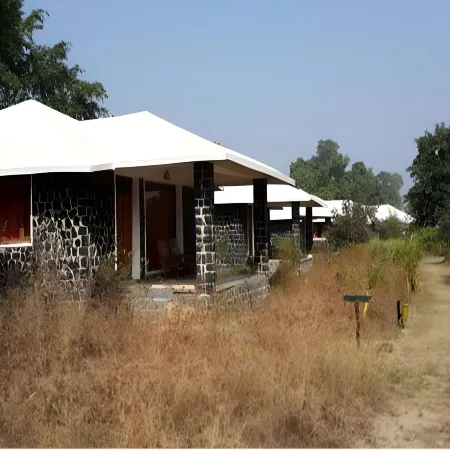 Bandhavgarh Meadows