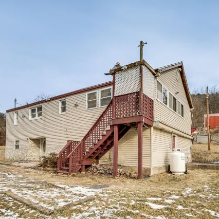 Group Getaway w/ Fire Pit: Near Susquehanna River!