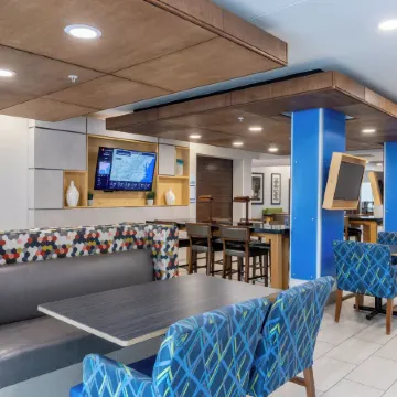 Holiday Inn Express & Suites MACON - I-475 by IHG