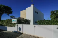 Pé na Areia - Bãi đậu xe