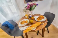 GuestReady - studio direct Champs Elysées