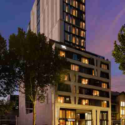 Mercure Melbourne la Trobe Street Hotel Exterior