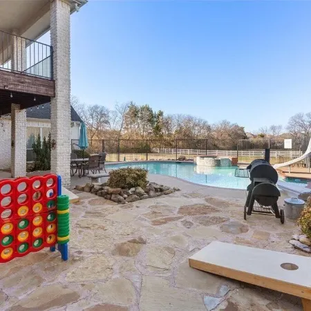 NEWHOUSE MANSION DALLAS TOP 10 Vacation Rental  POOL and SPA3 Acres Of Land