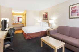 Days Inn by Wyndham Bullhead City
