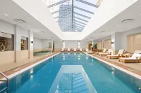 Conrad Indianapolis - Pools