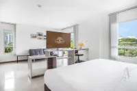 Hotel Estancia Chipichape Cali - balcony