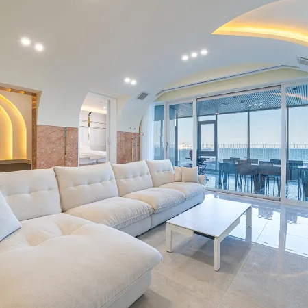 Pohang Oia Pool Villa