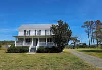 5 Star Bayfront with 4 Br and 2 Full Bathrooms - Room for Multiple Families