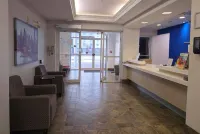 Super 8 by Wyndham Estevan - Pet-friendly
