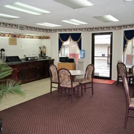 Red Carpet Inn - Natchez