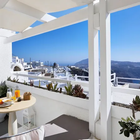 Santorini Roses Suites