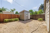 Cozy Casita - Minutes To Autzen & Downtown 1 Bedroom Home