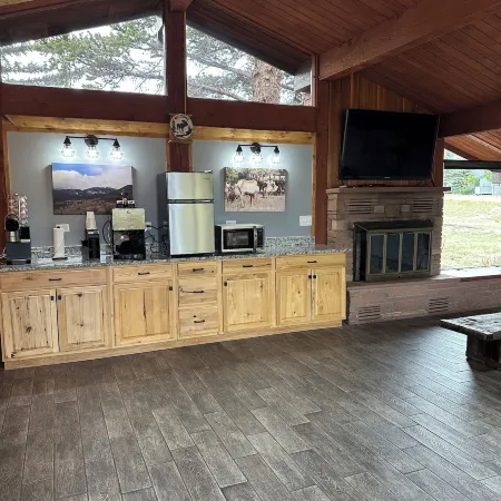 Columbine Inn