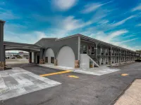Clarion Pointe Decatur River City Hotels in Decatur