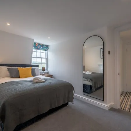 Stunning Bath Home Sleeps 12 ~ Ideal for Hen/Stags