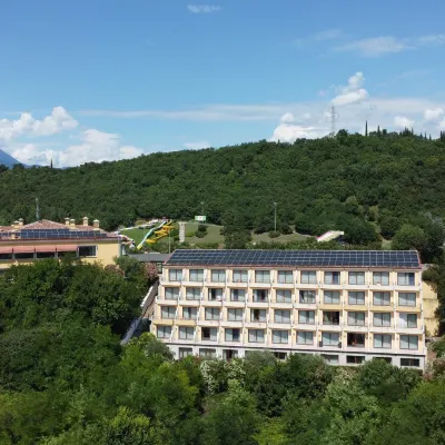 Eurocongressi Hotel Hotels near Lazise Old Town