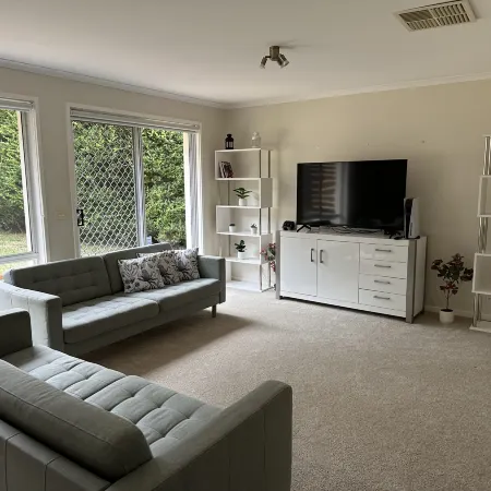 Curtin Cozy 2-Bedroom House Near Canberra Hospital