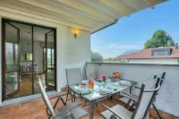 Connie's Apartment Modern 2Br, Private Garden, Mountain Views in Monvalle - Happy Rentals - balcon
