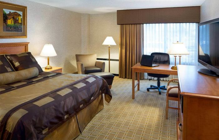 Bismarck Hotel and Conference Center