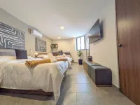 Casa Heredia Hotels near Financial District
