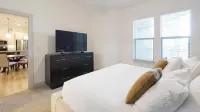 Landing Furnished Apartments - Dallas International District - Condos