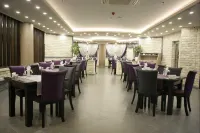 Rey Manes Hotel - พร้อมอาหารเช้า
