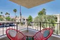 Unwind Poolside, Walk to El Paseo: Desert Oasis! - Condos