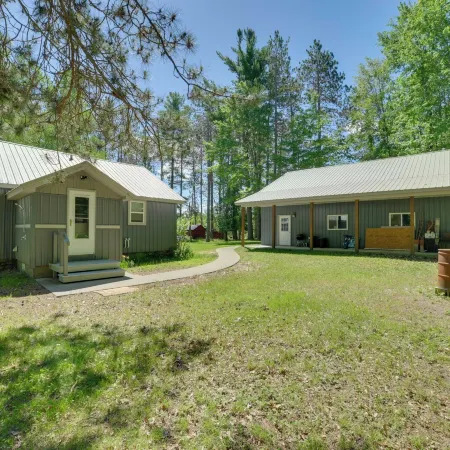 Sturgeon River Retreat: Fish, Raft & Relax